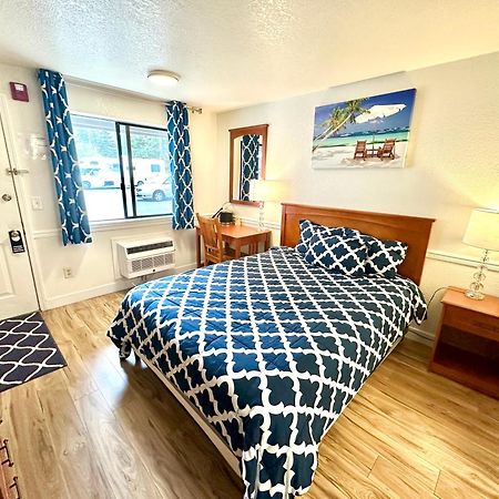 Belfair Motel Eksteriør bilde